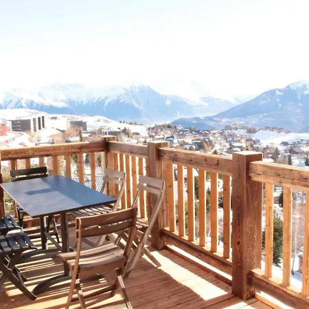 Apartment De Standing Sur Les Pistes Avec Parking Et Equipements Modernes - Fr-1-416-184 *